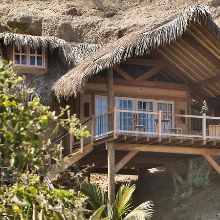 Amai Luna Mancora Exterior photo